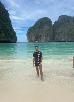 Johny - Male escort in Antwerp Photo 6 of 14