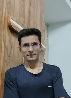 Johny - Male escort in Ahmedabad Photo 6 of 10