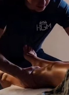 Jojo Ba Masseuse - masseur in Dubai Photo 1 of 5