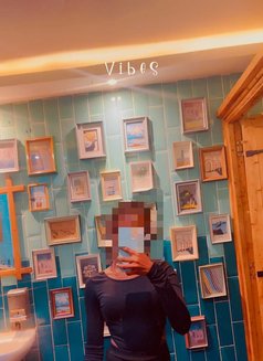 Jojo - escort in Nairobi Photo 2 of 2