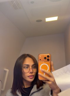Jojo - Transsexual escort in Riyadh Photo 3 of 7