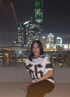 Jojo - Transsexual escort in Riyadh Photo 6 of 8