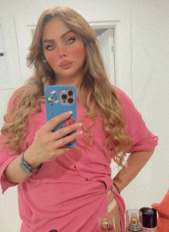 Jojo - Transsexual escort in Erbil Photo 6 of 7