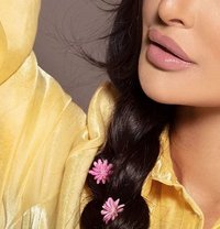 Nono - Transsexual escort in London
