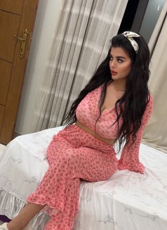 Jojo - masseuse in Cairo Photo 1 of 7