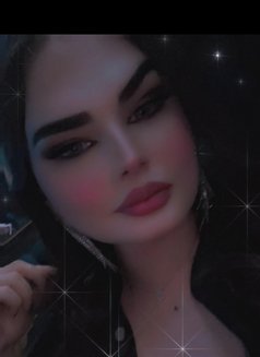 Jojo Ooof - Transsexual escort in Riyadh Photo 2 of 5