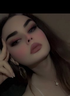 Jojo Ooof - Transsexual escort in Riyadh Photo 3 of 5