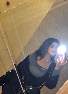 جواهر - Transsexual escort in Jeddah Photo 3 of 8