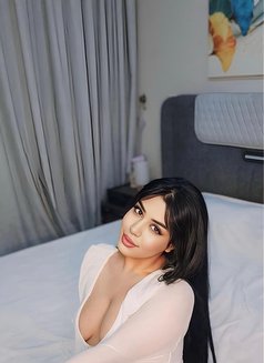 Jojo - escort in Dubai Photo 4 of 5