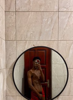 Jojo V - Male escort in Doha Photo 5 of 6