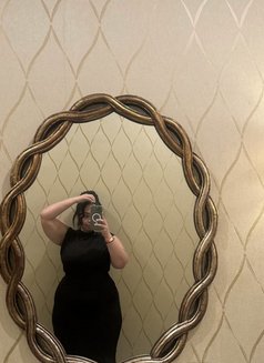 Joke - puta in Kaohsiung Photo 4 of 9