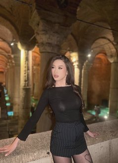 Jolene - escort in Dubai Photo 7 of 11