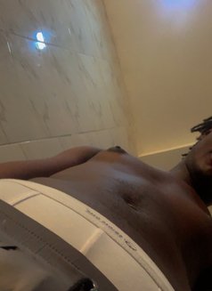 Joli - Male escort in Lagos, Nigeria Photo 4 of 5