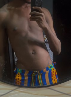 Joli - Male companion in Lagos, Nigeria Photo 2 of 4