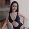 Jolie 23 year old new in downtown dubai - puta in Dubai Photo 1 of 13