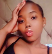 Joline - puta in Kampala