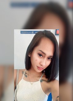 Jollyna - Male escort in Manila Photo 3 of 7