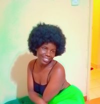 Jolyene - escort in Frankfurt