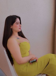 Jomana - escort in Beirut Photo 2 of 5