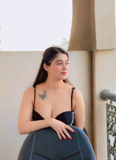 Jomana - escort in Beirut Photo 5 of 5