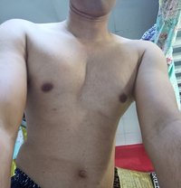 Jon Honey - Male escort in Dubai