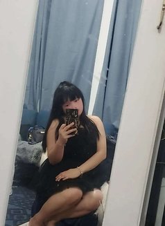 Jona - Transsexual escort in Abu Dhabi Photo 5 of 6