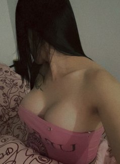 Jona - Transsexual escort in Manila Photo 5 of 6