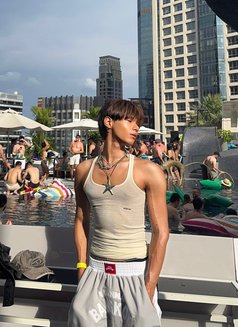 Jonathan Young bottom - Male escort in Bangkok Photo 5 of 5