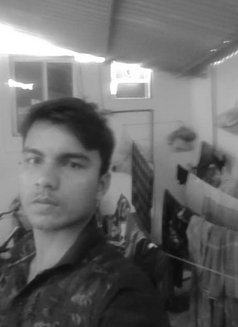 Jonayed - Acompañantes masculino in Muscat Photo 1 of 2