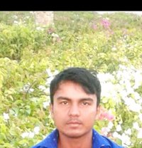 Jonayed - Male escort in Muscat