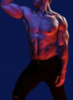 Jonny - Exquisite Tantric Massage - masseur in London Photo 6 of 18