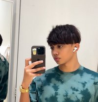 Jonny - Male escort in Jeddah