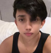 Jonny - Male escort in Jeddah