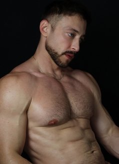 Jonny Marmo - Male escort in Milan Photo 1 of 8