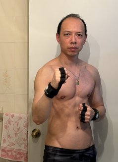 Jonny - Male escort in Amsterdam Photo 1 of 16