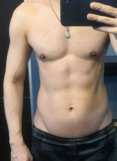 Jonny - Male escort in Amsterdam Photo 5 of 16