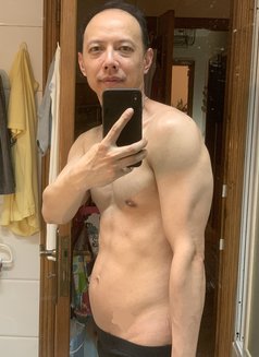 Jonny - Male escort in Amsterdam Photo 6 of 16