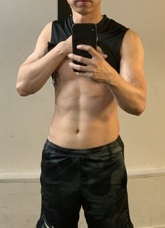 Jonny - Male escort in Amsterdam Photo 11 of 16