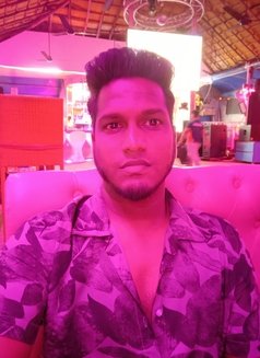 Jonnytounge69 - Male escort in Chennai Photo 2 of 19