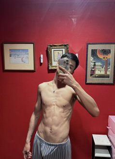 Jonus - Male escort in Bangkok Photo 6 of 12