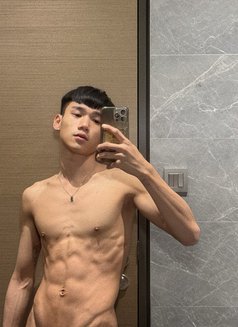 Jonut 4289 - Male escort in Bangkok Photo 1 of 8