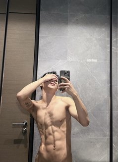 Jonut 4289 - Acompañantes masculino in Bangkok Photo 5 of 12