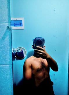 Jony Bull - Male escort in Dhaka Photo 2 of 3