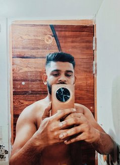 Jony Bull - Male escort in Dhaka Photo 3 of 3