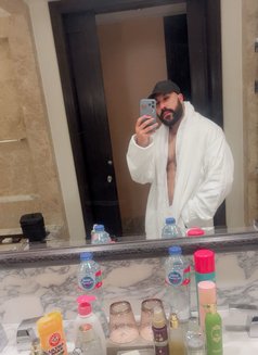 Joo - Male escort in Al Manama Photo 15 of 15