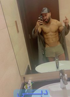 Joo - Male escort in Cairo Photo 13 of 13