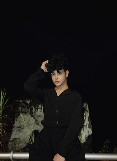 Joo - Acompañantes masculino in Beirut Photo 7 of 10