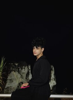 Joo - Acompañantes masculino in Beirut Photo 8 of 10