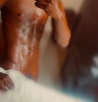 Jordan Jorum - masseur in Kampala