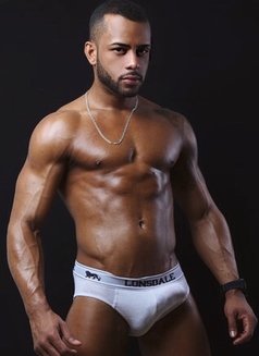 Jorge Oliveira - Male escort in London Photo 8 of 12